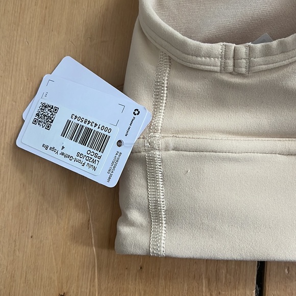 Nulu front-gather yoga bra - Picture 5 of 8